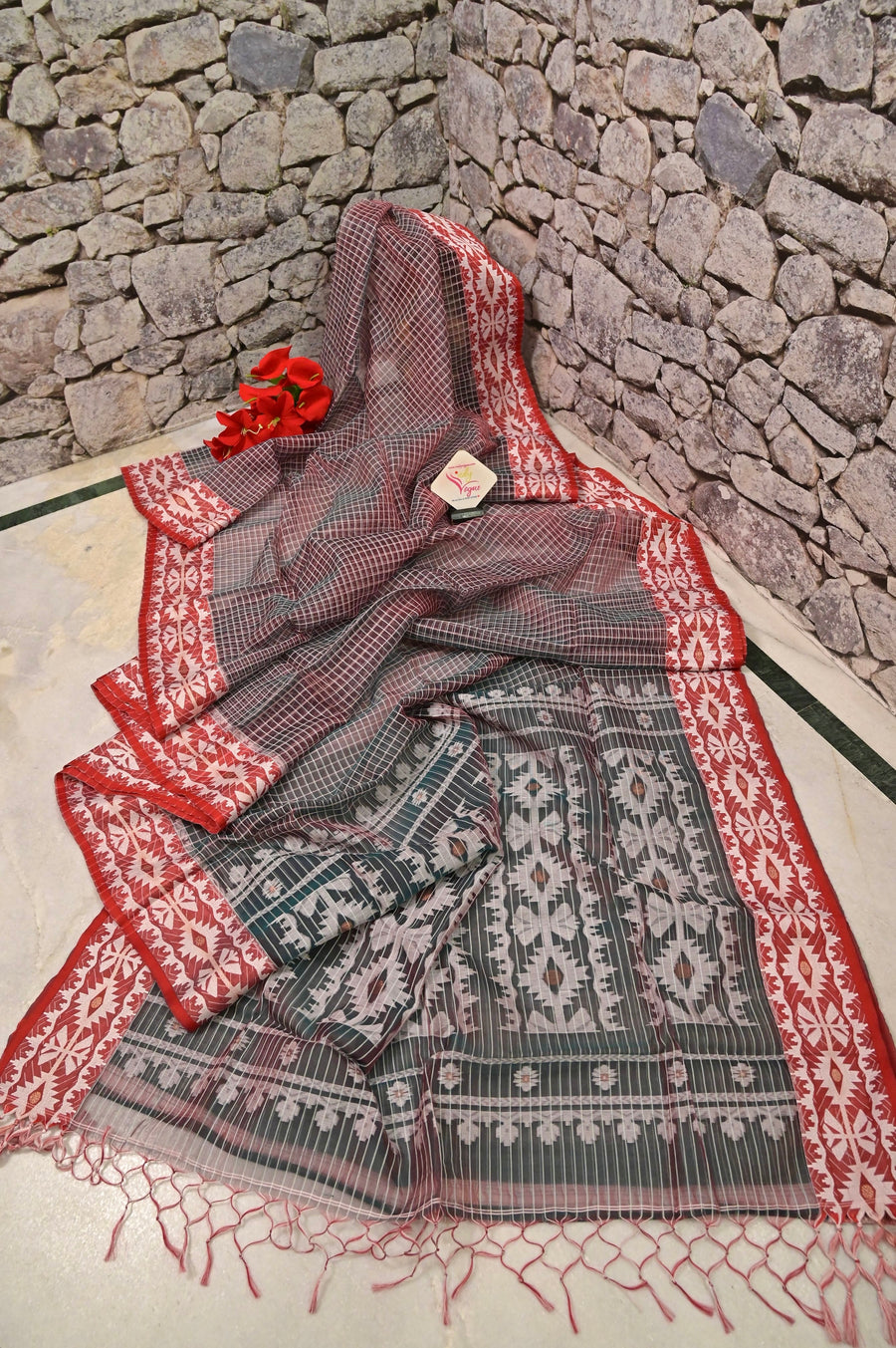 Green and Red Dual Tone Gamcha Check Muslin Handloom Saree