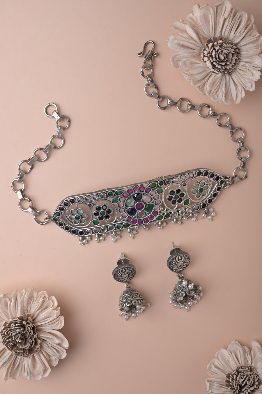 Silver Metal Choker Necklace Set with Multicolor Monalisa Stonework