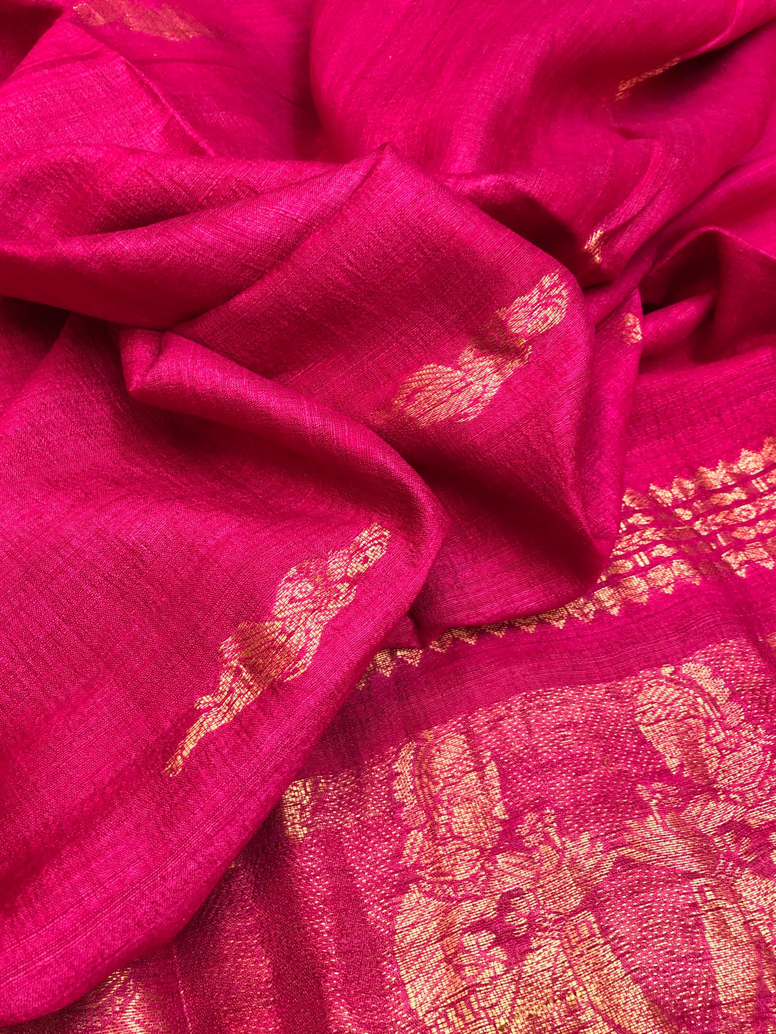 Dark Magenta Color Pure Matka Tussar Handloom with Baluchari Design