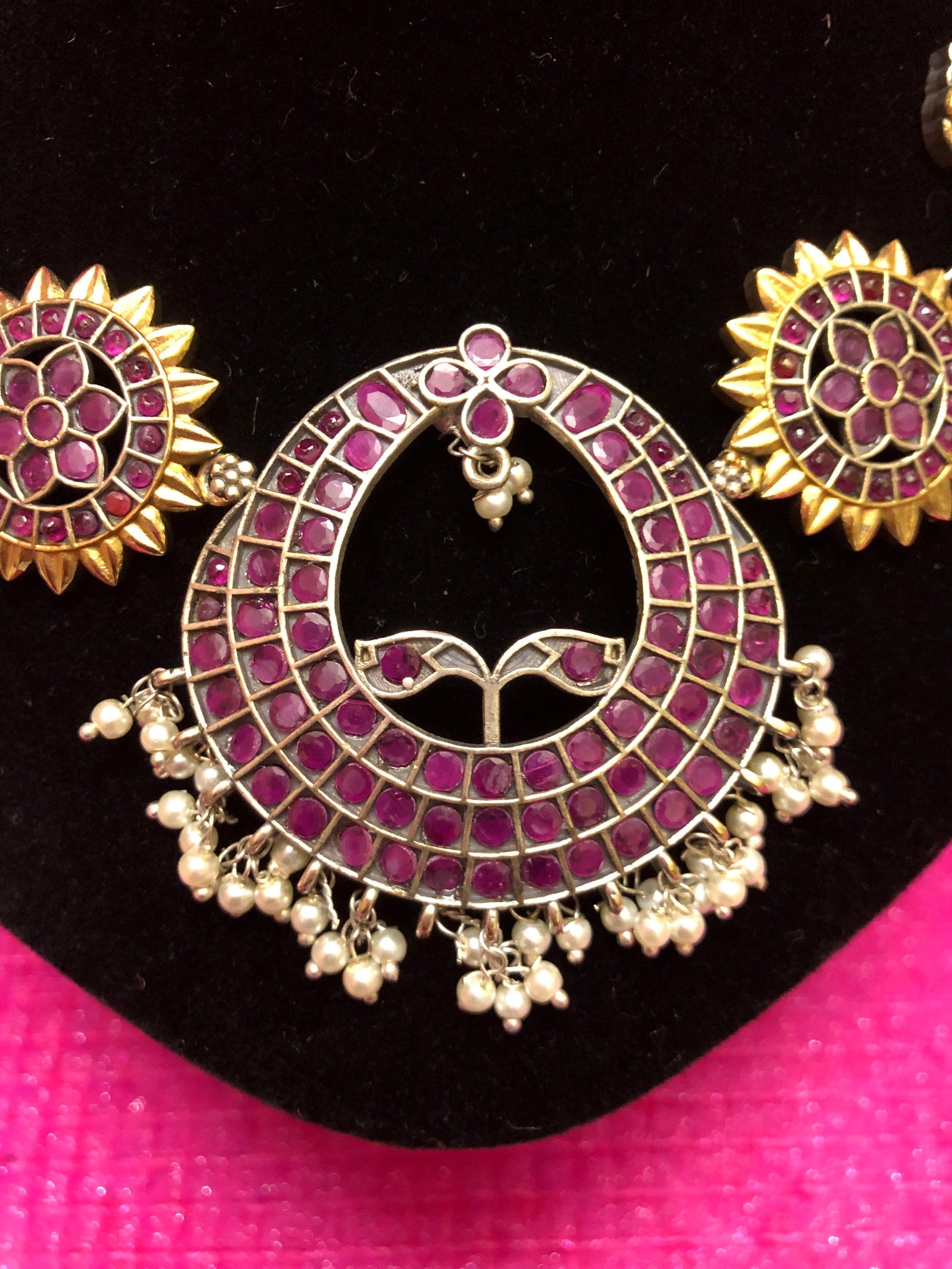 Dual-tone Monalisa Stone Work Collar Necklace Set
