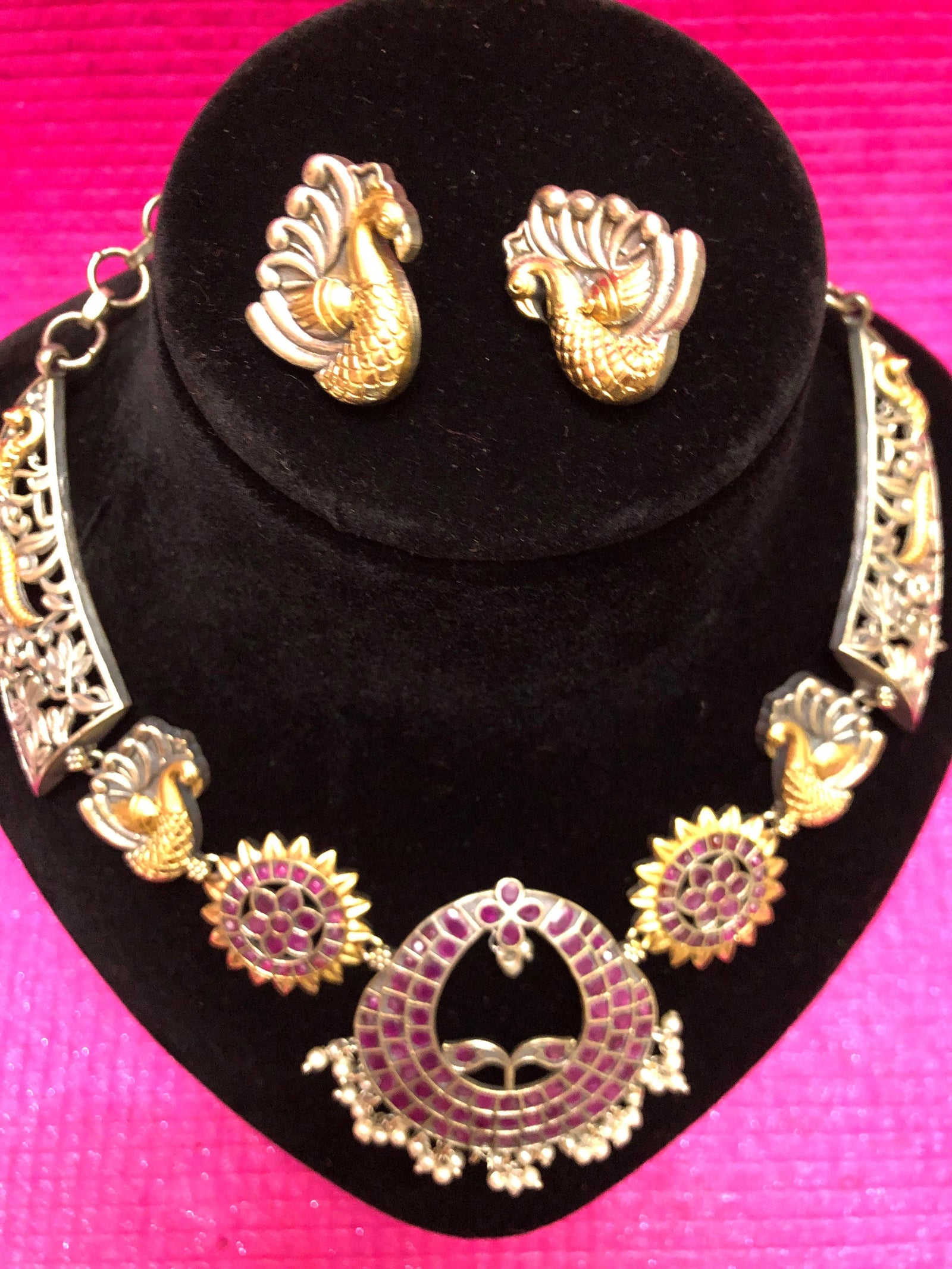 Dual-tone Monalisa Stone Work Collar Necklace Set