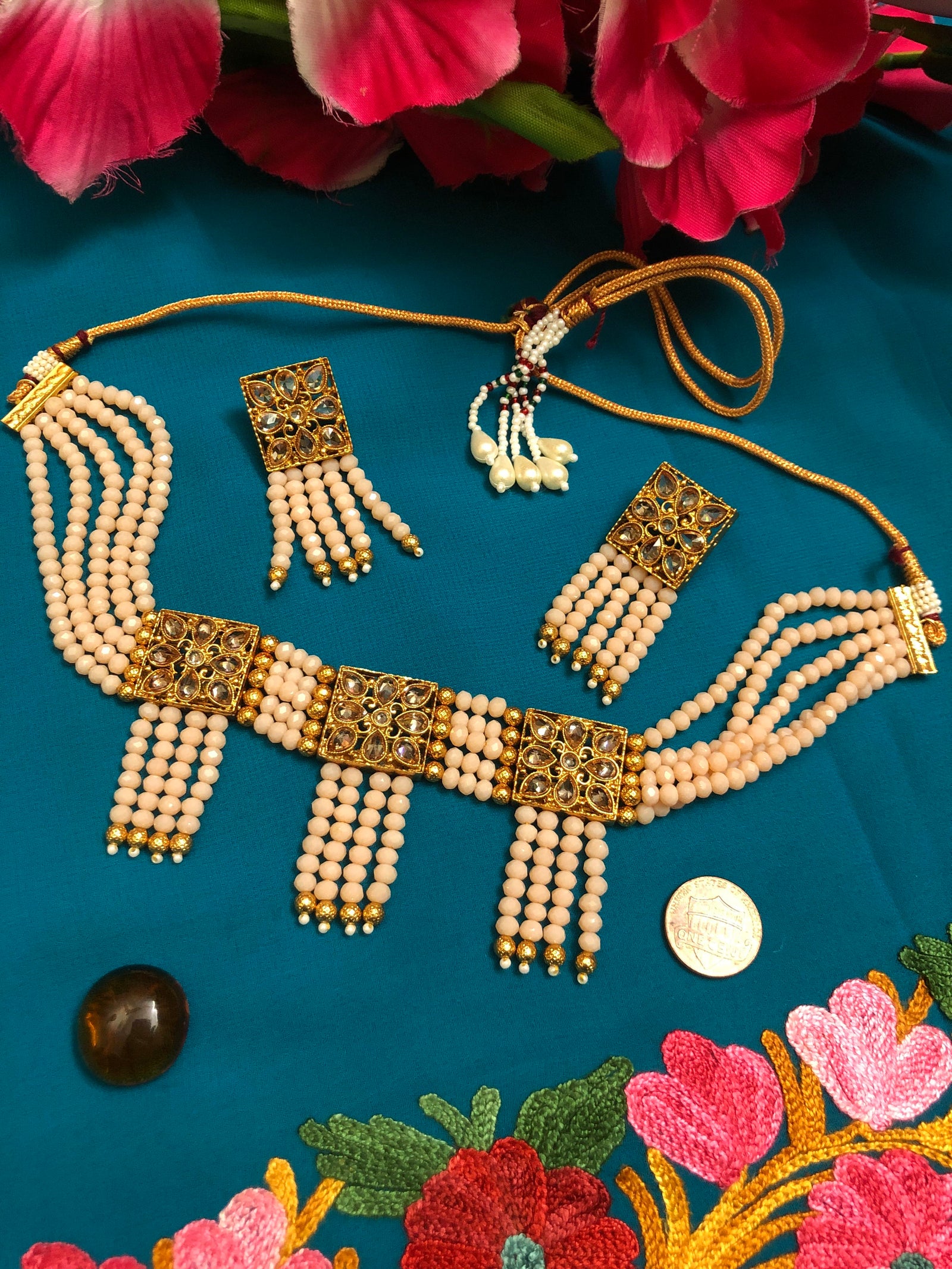 Golden Multipendant Shelley Choker Necklace Set