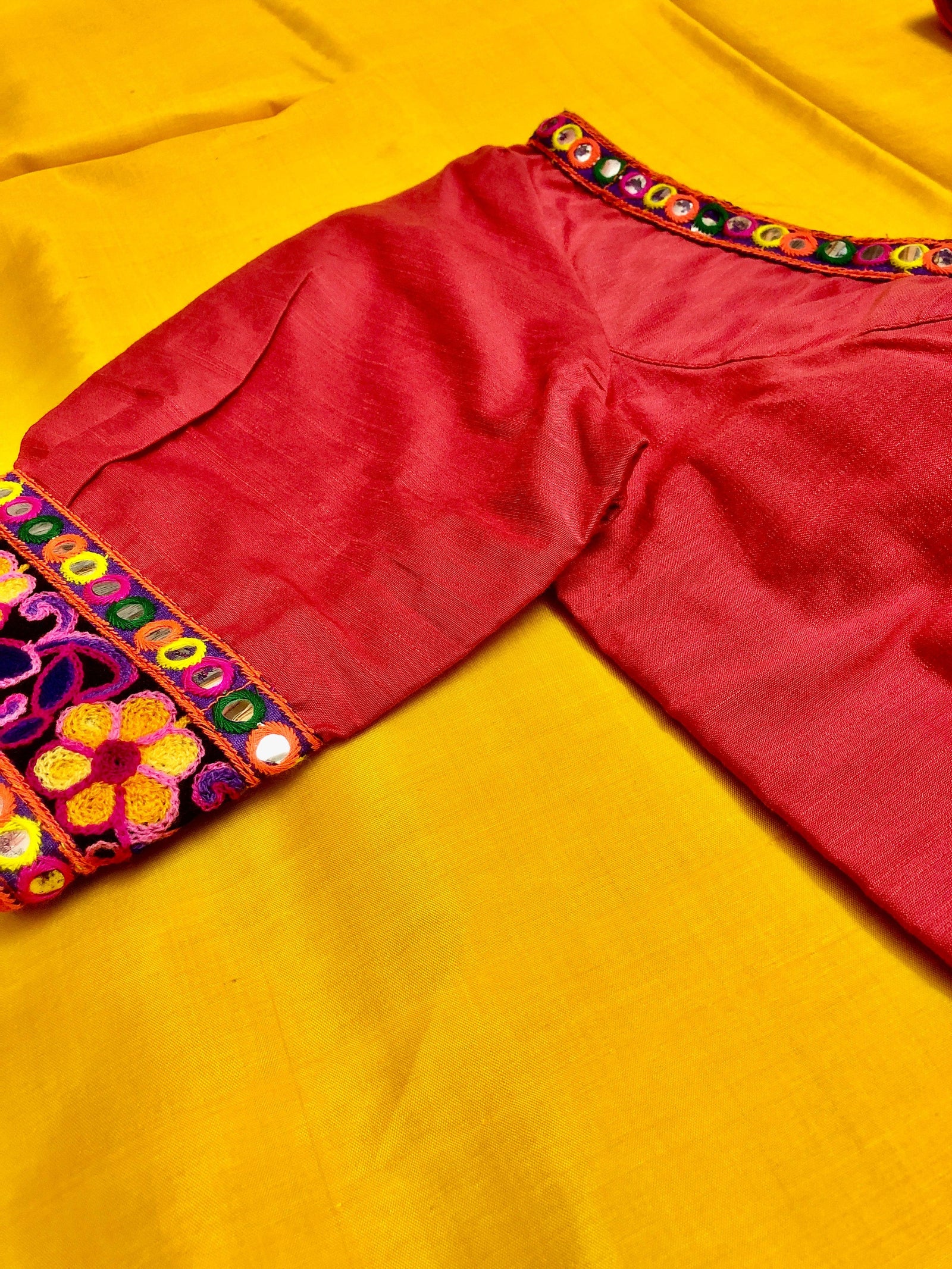 Red Color Puff Sleeved Raw Silk Blouse with Kathiawadi Border