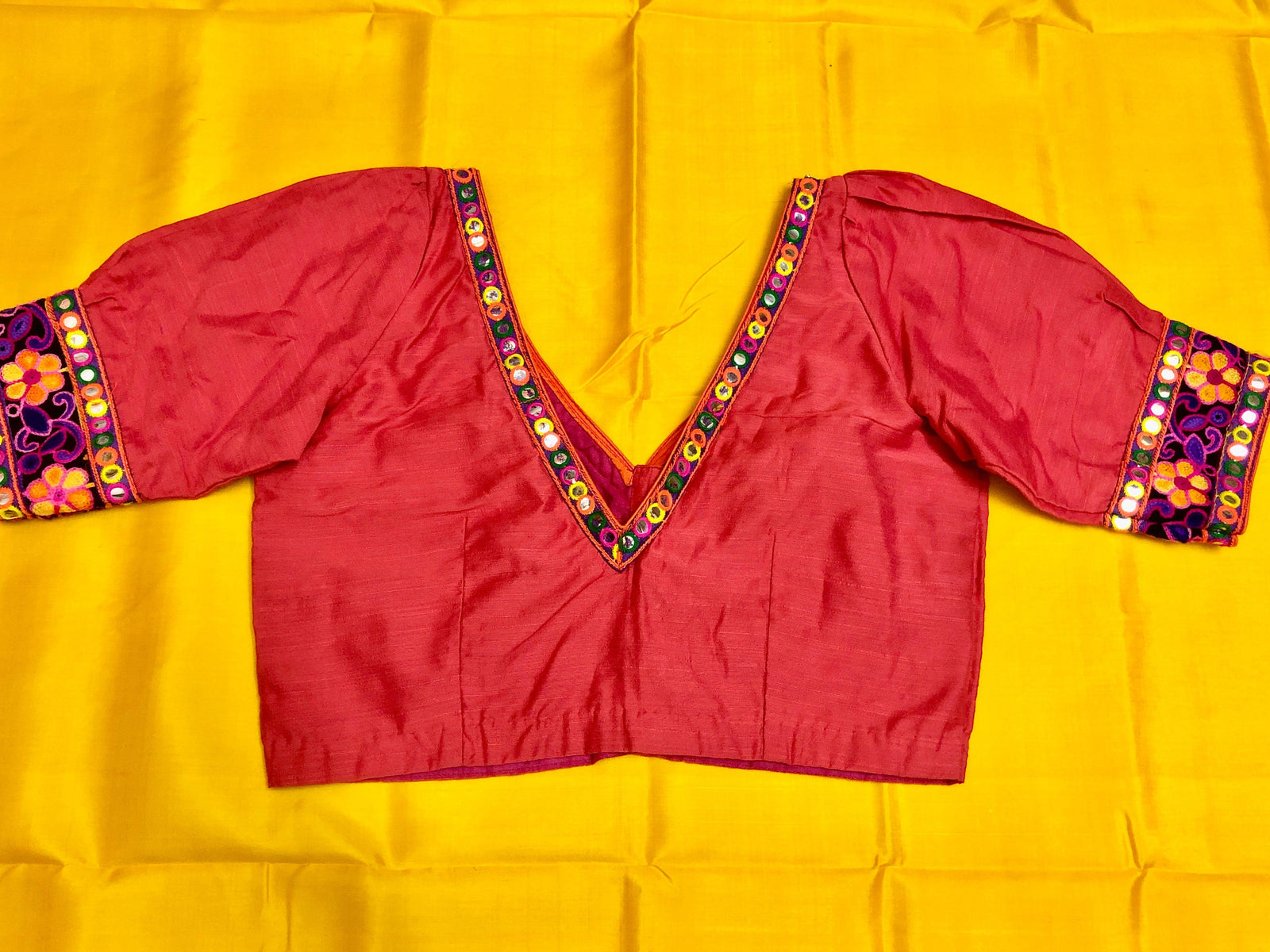 Red Color Puff Sleeved Raw Silk Blouse with Kathiawadi Border