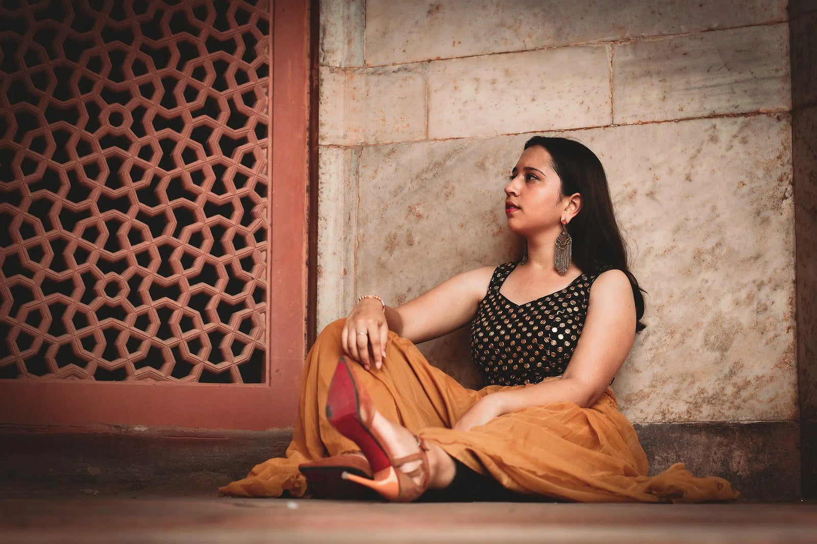 5 Significant Saree Colors to Wear in the Summer Season