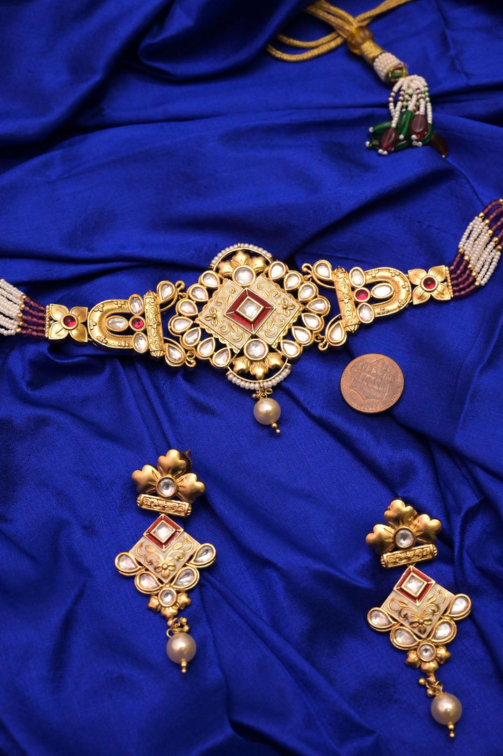 Brass Metal Golden Plated Shelley Style Choker Necklace Set