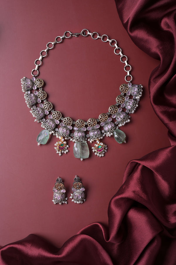 Choker Style Rajwada Necklace Set with Monalisa Stone and Pachi Kundan Work