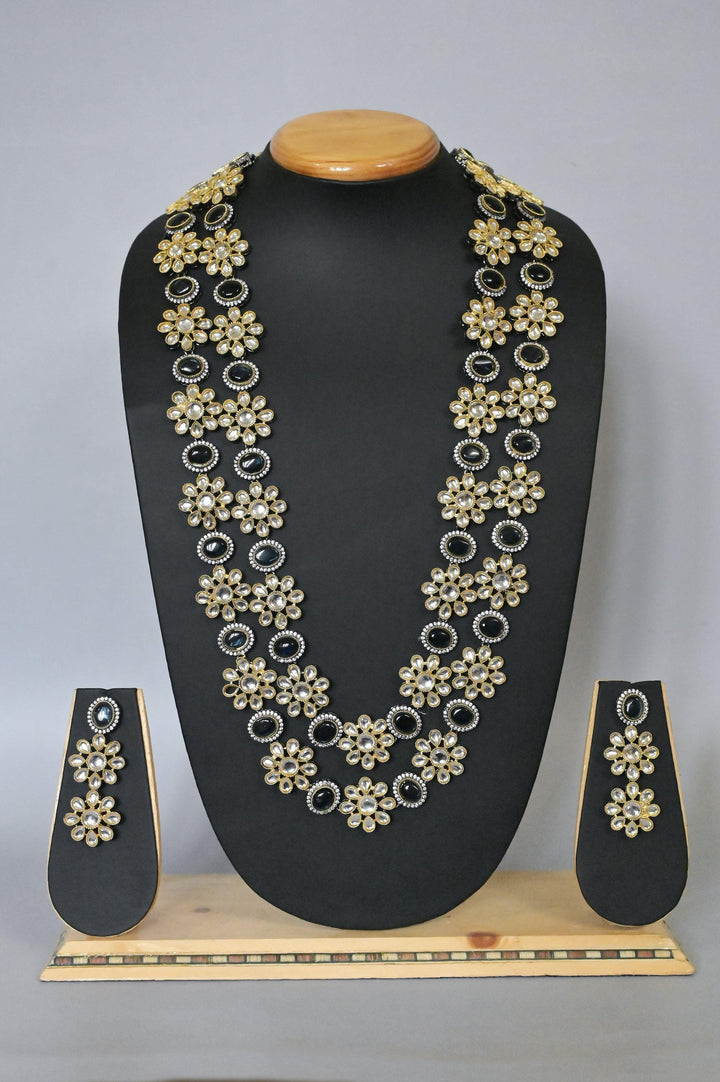 Double Layered Kundan Necklace Set with Monalisa Stone