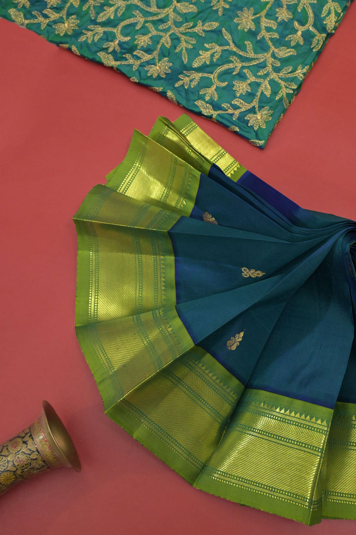 Dual Tone Green and Blue Color Pure Kanjeevaram Silk with Zari Border