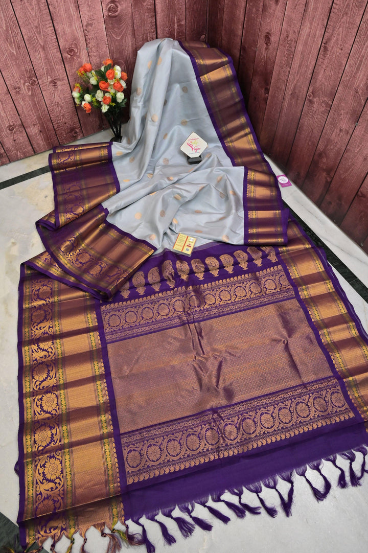 Light Ash Color Gadwal Silk with Kanchi Border