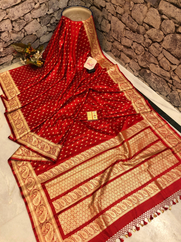 Royal Red Color Color Handloom Mashru Banarasi Silk Saree