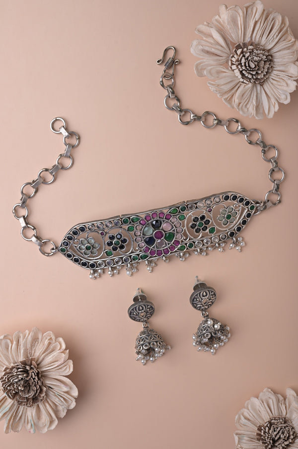 Silver Metal Choker Necklace Set with Multicolor Monalisa Stonework