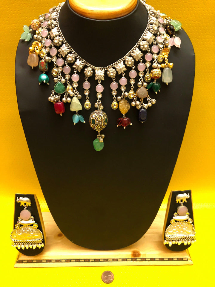 92.5 Silver Polish Handmade Collar Style Necklace with Cutting Monalisa Stone Work