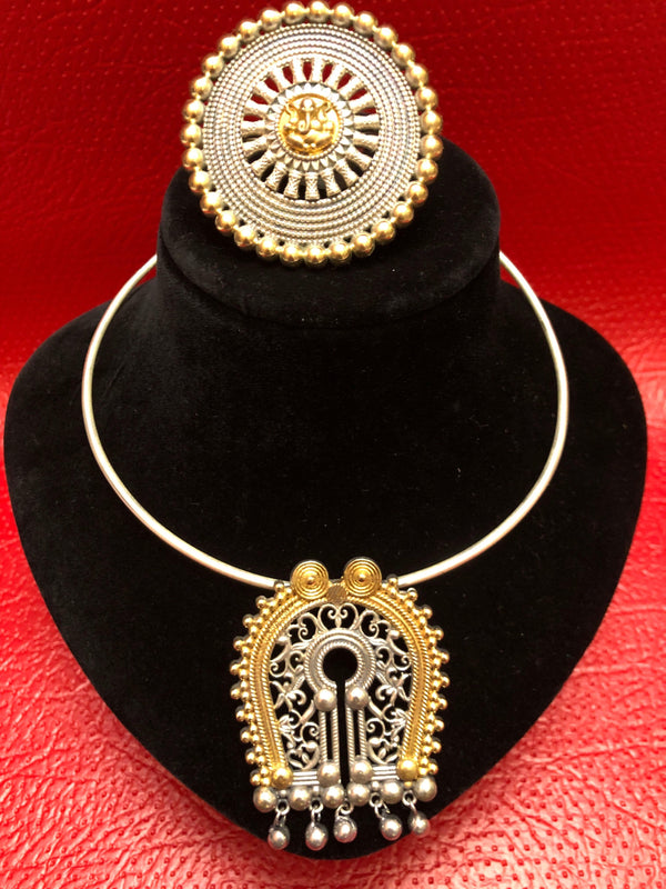 Antique Silver Metal Hansuli Necklace Set