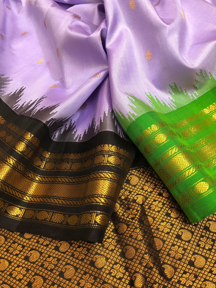 Bright Lilac Color Pure Gadwal Silk Saree with Ganga Jamuna Border