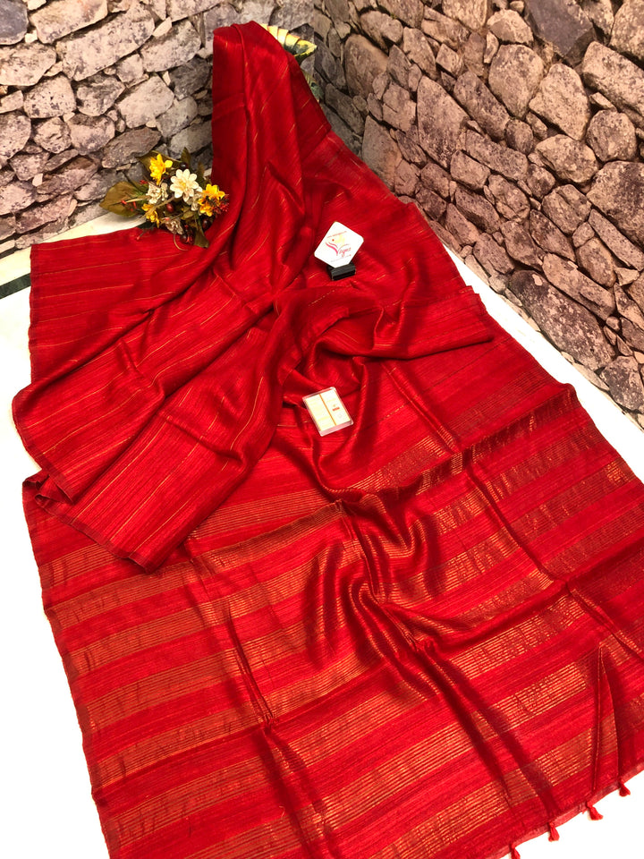 Carmine Red Color Matka Silk Saree with Hand Painted Blouse Piece