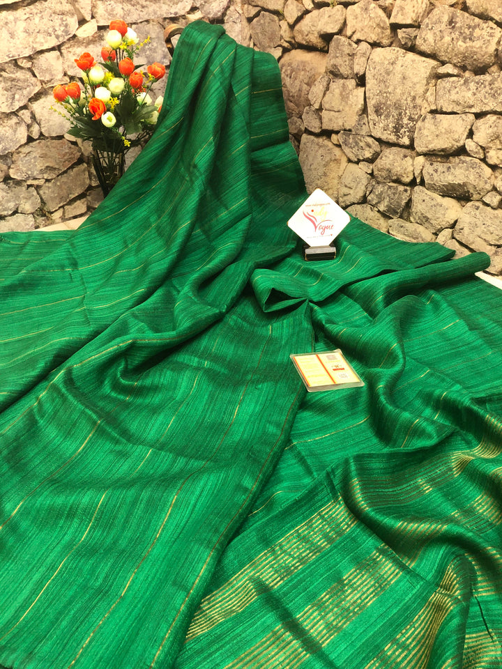Crayola Green Color Pure Matka Silk Saree with Zari Work